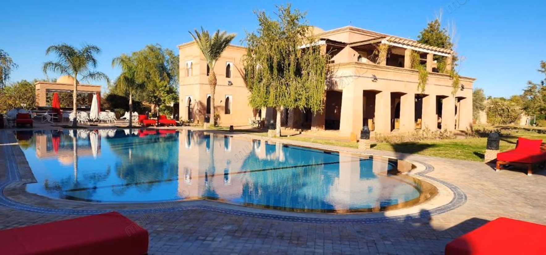 Sell apartment on Route de Fez. 2 comfortable rooms