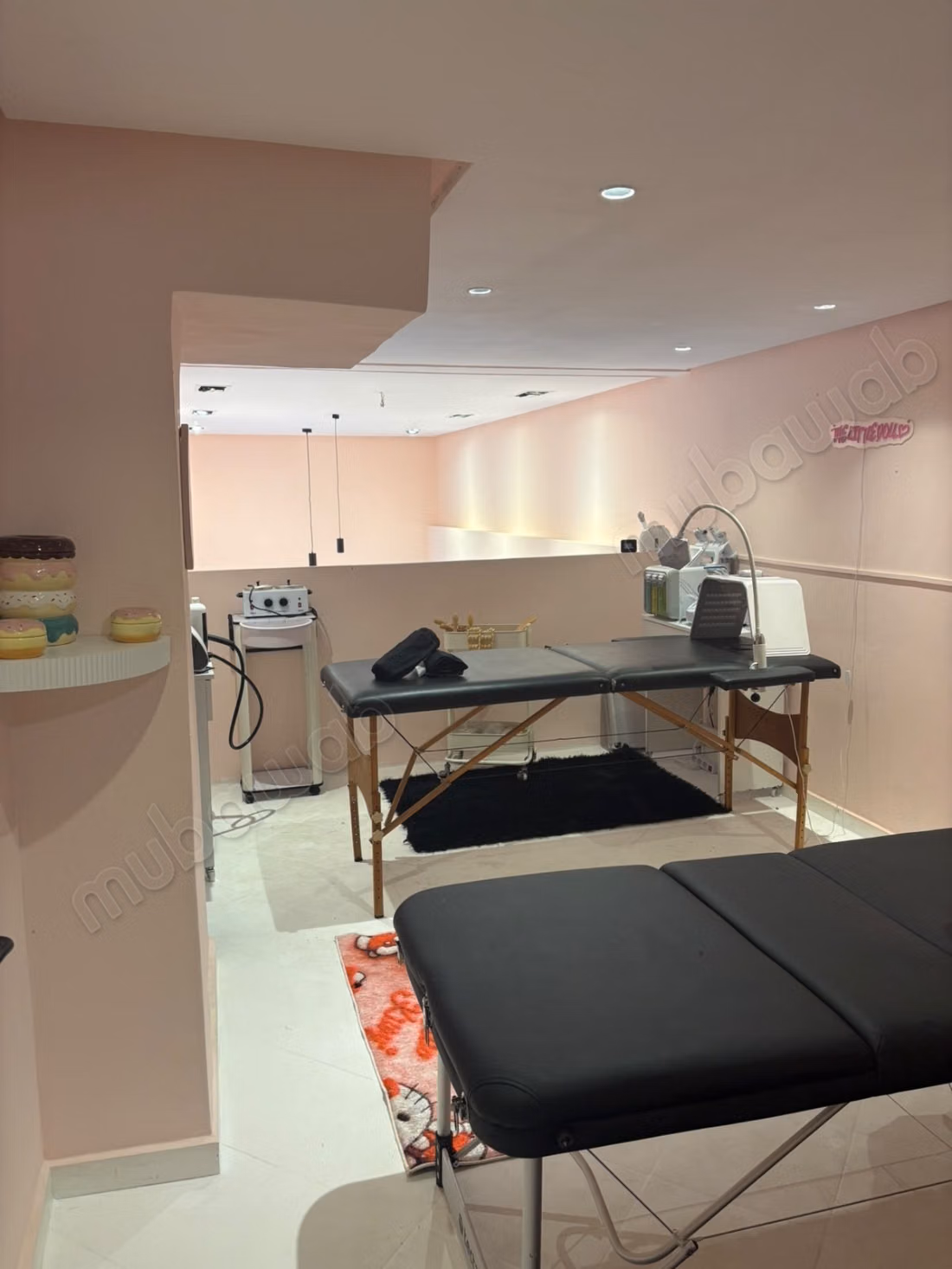 À vendre – société avec salon de coiffure femme