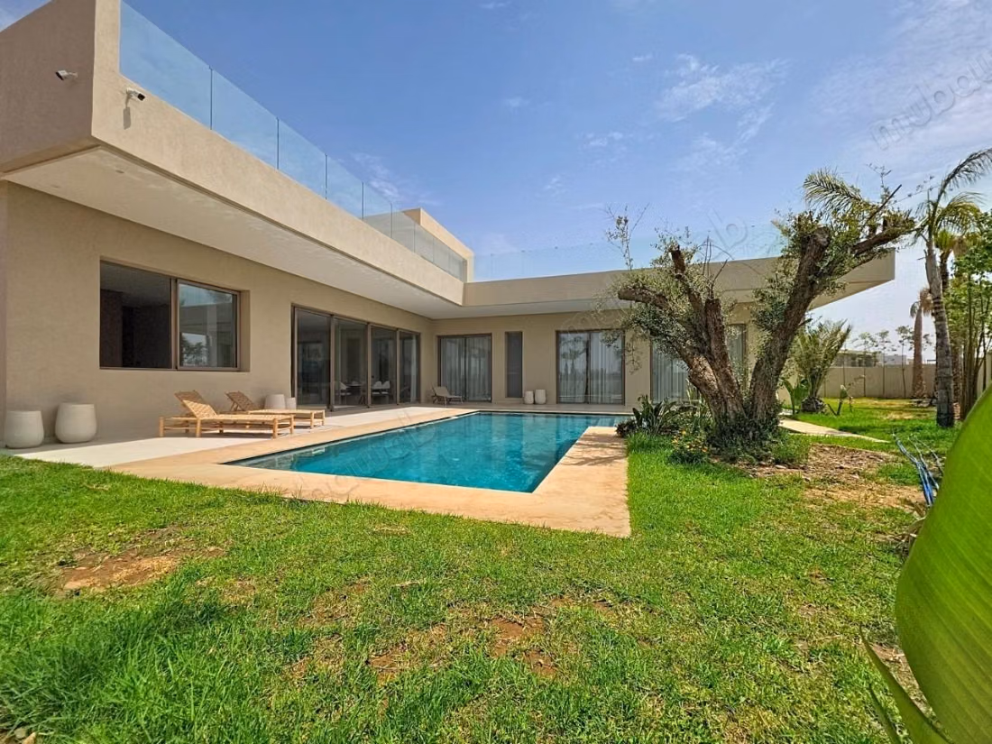 4-Faced Villa on Route de Tahanaout
