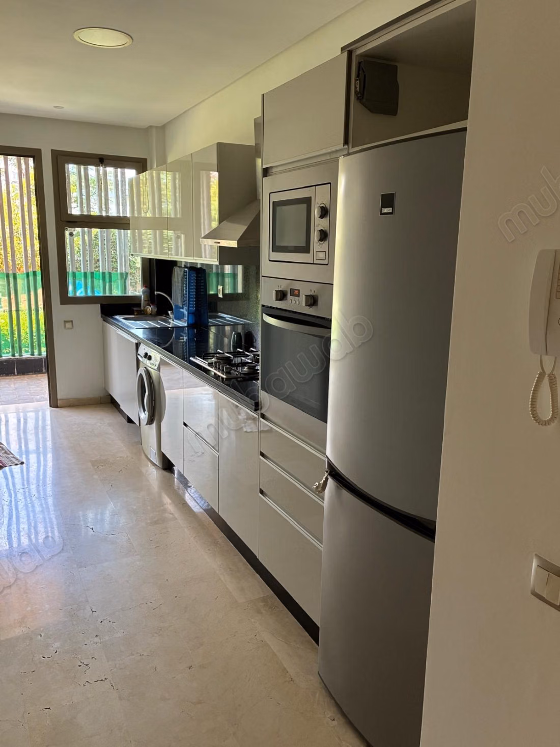 In vendita - bel appartamento con 2 camere da letto