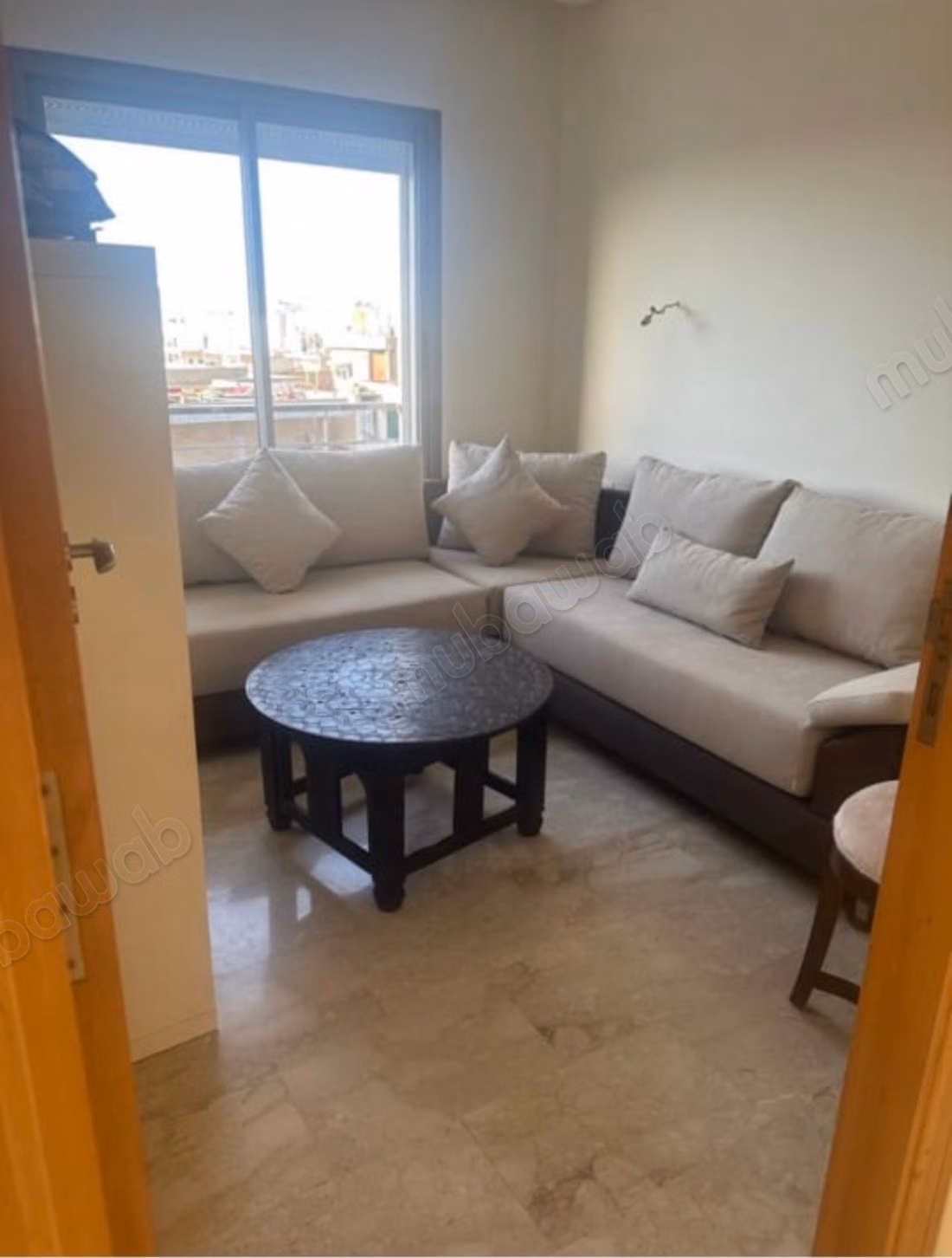 Apartment for sale in Errahma. 3 rooms. Traditional living room and satellite system.