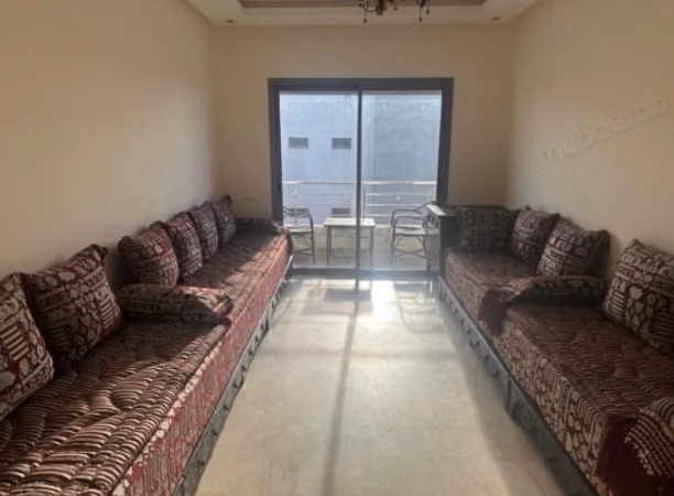 Apartment for sale in Errahma. 3 rooms. Traditional living room and satellite system.