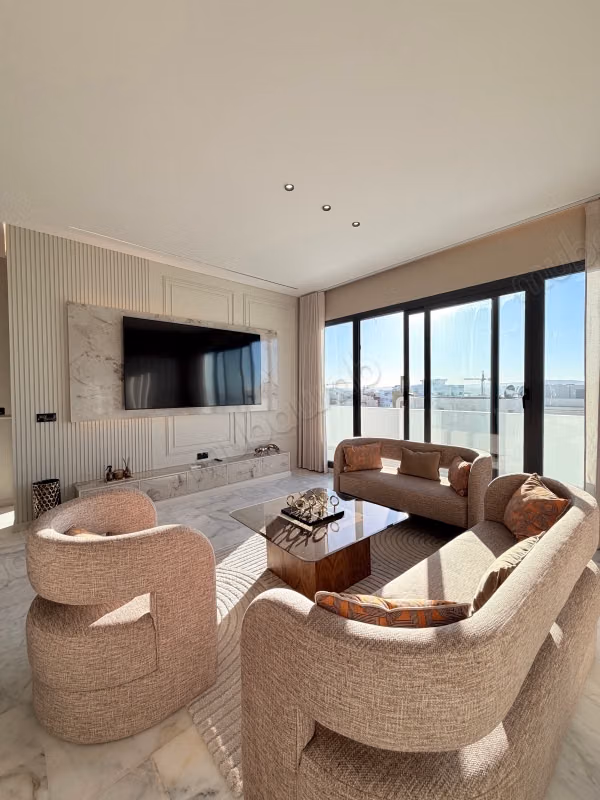 Superb duplex never rented for rent with sea view - High standing