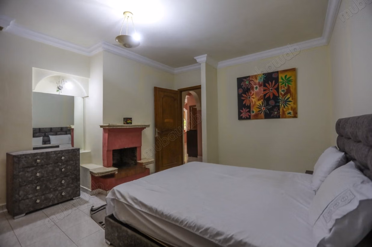 Villa d'angolo con grande potenziale ad Amerchich