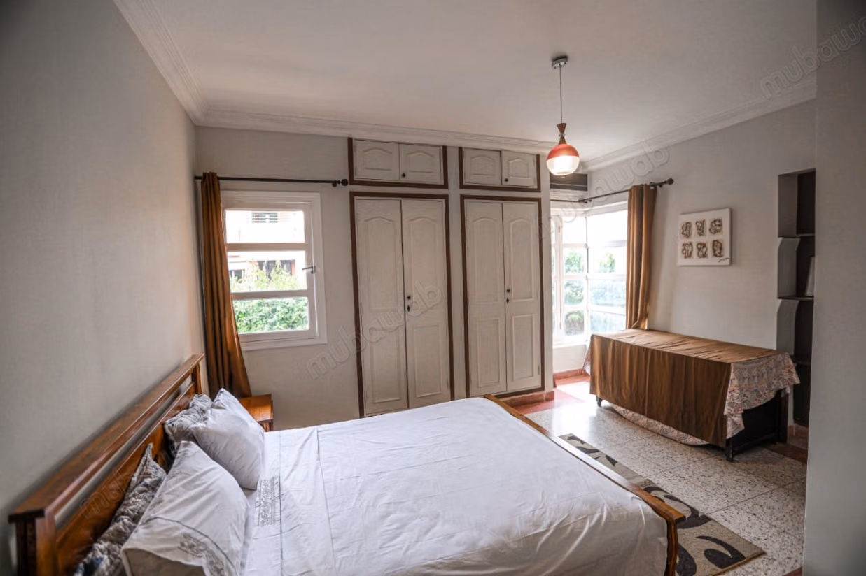 Corner villa with great potential in Amerchich