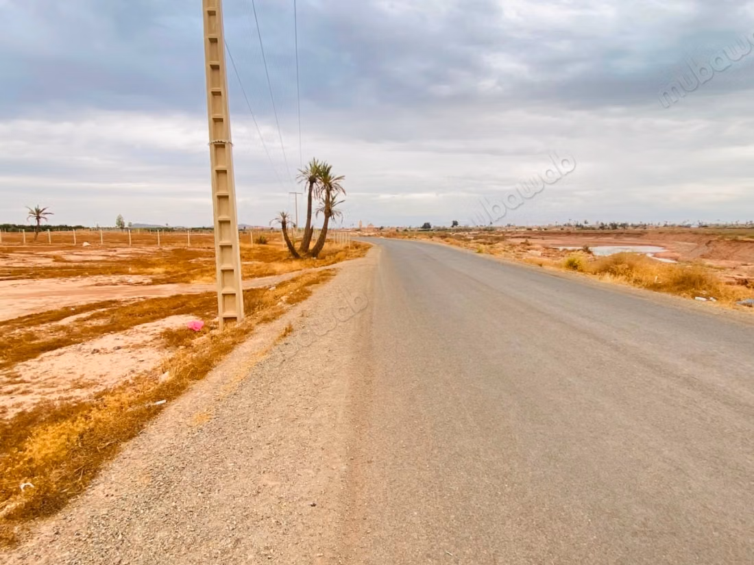 Land for sale, with an area of 10,000 meters suitable for building a villa