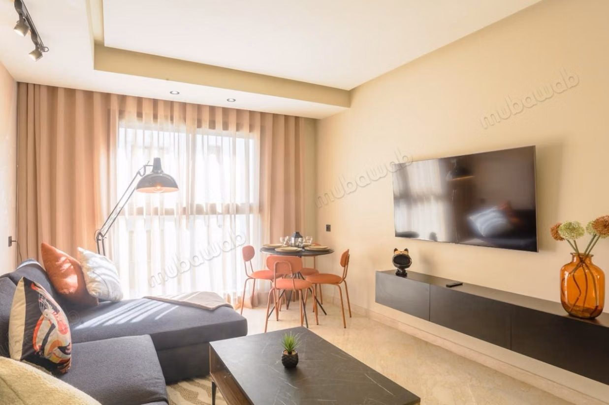 Magnifico studio arredato a Maarif con balcone