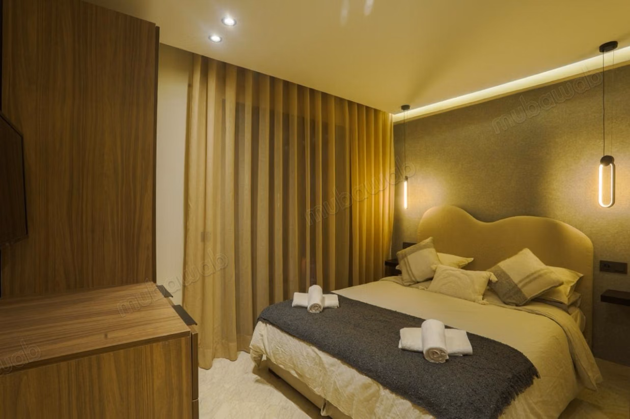 Magnifico studio arredato a Maarif con balcone
