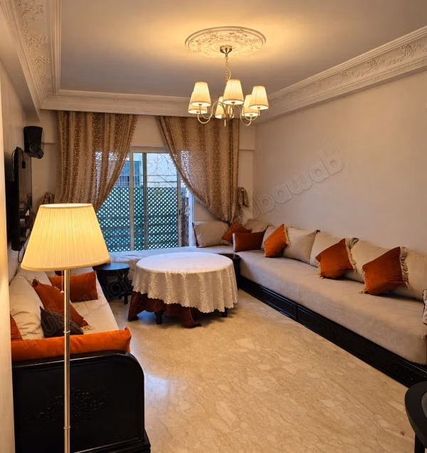 Stupendo appartamento in affitto a Maârif Extension. Superficie 90 m². Ben arredato