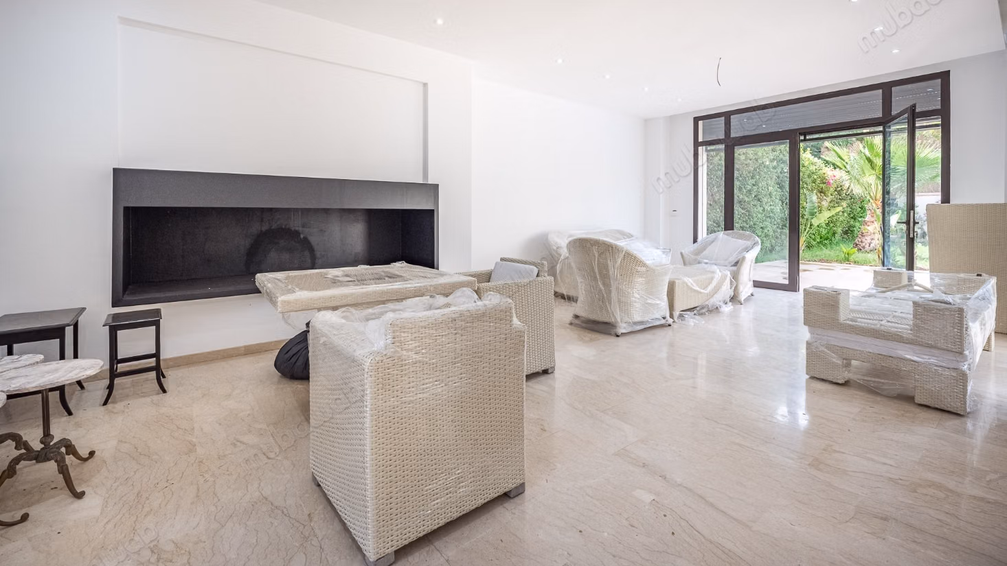 Al Maaden new villa 3 bedrooms