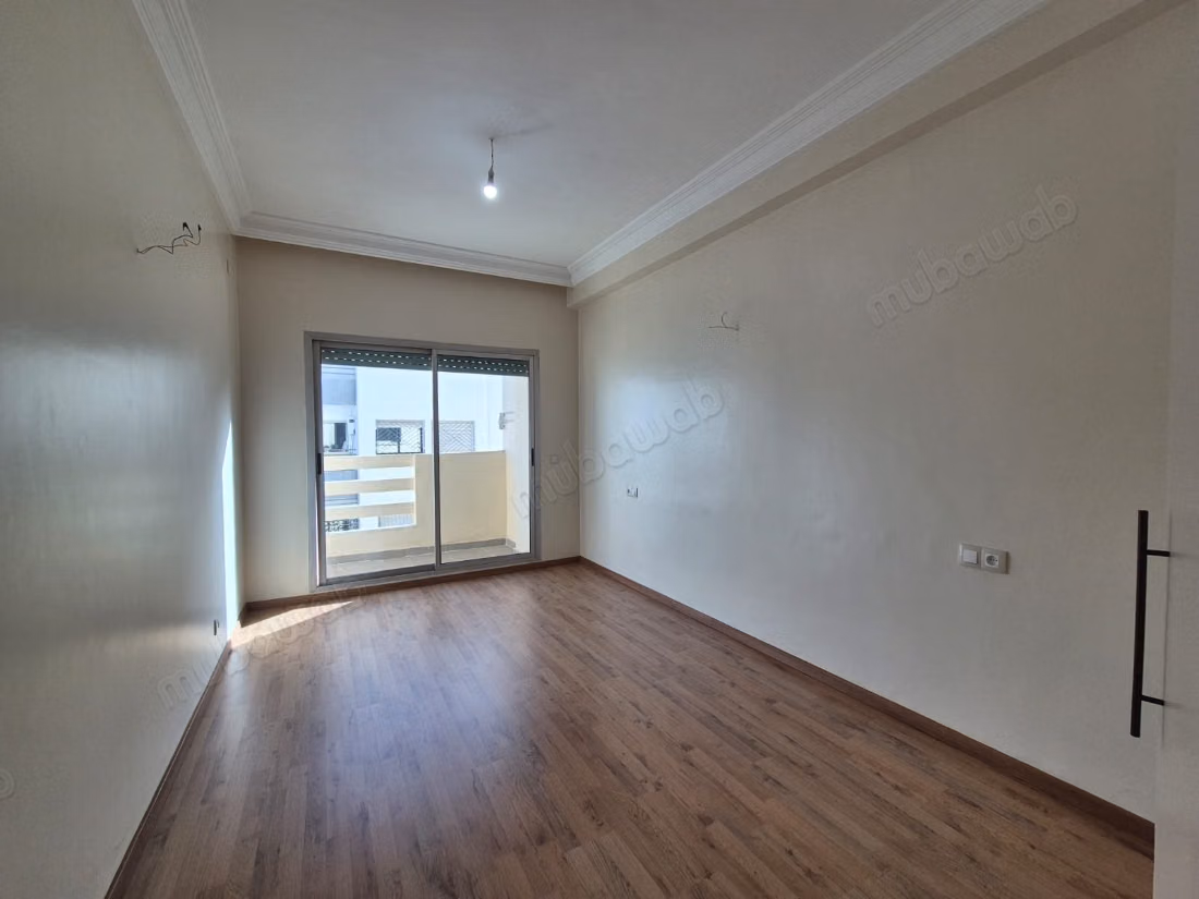 Appartement vide au quartier des hôpitaux