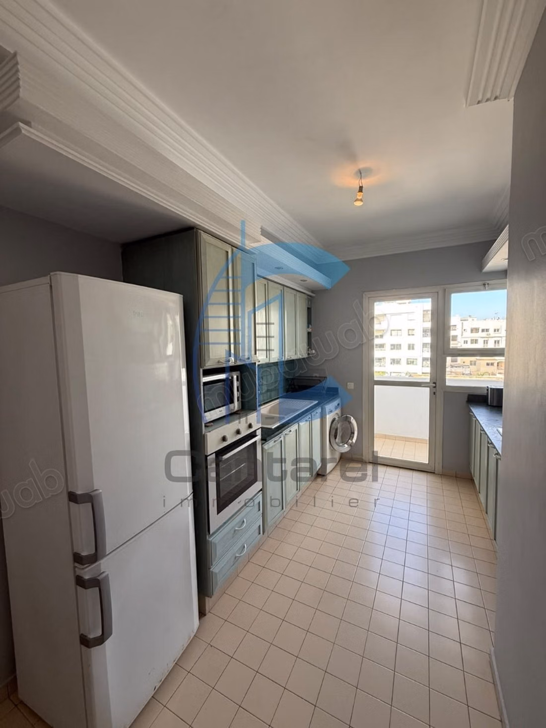 À louer appartement meublè de 162m² à racine
