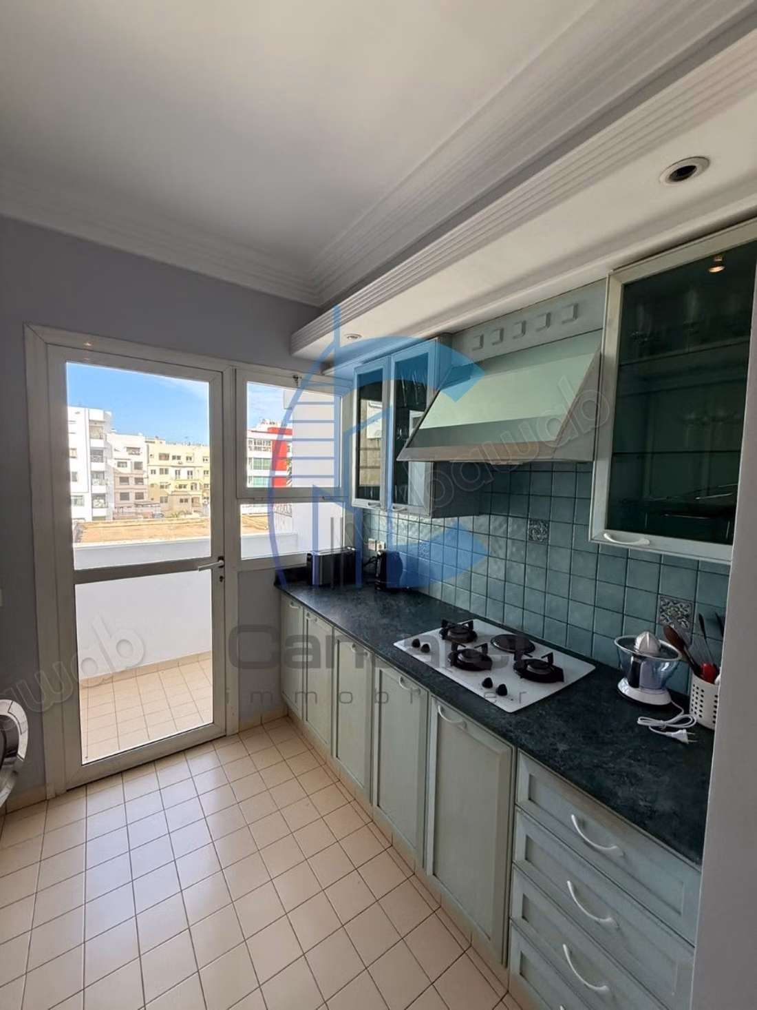 À louer appartement meublè de 162m² à racine