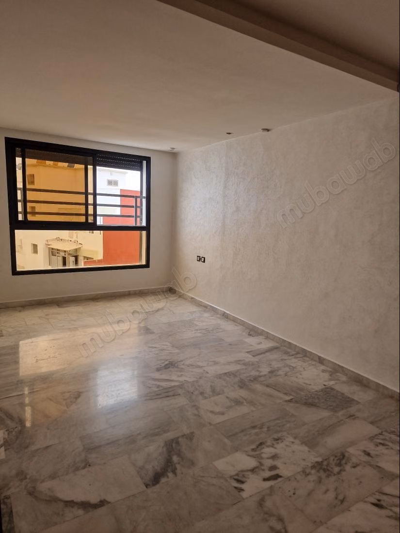 2chambres vide 5eme etage a 2 mars