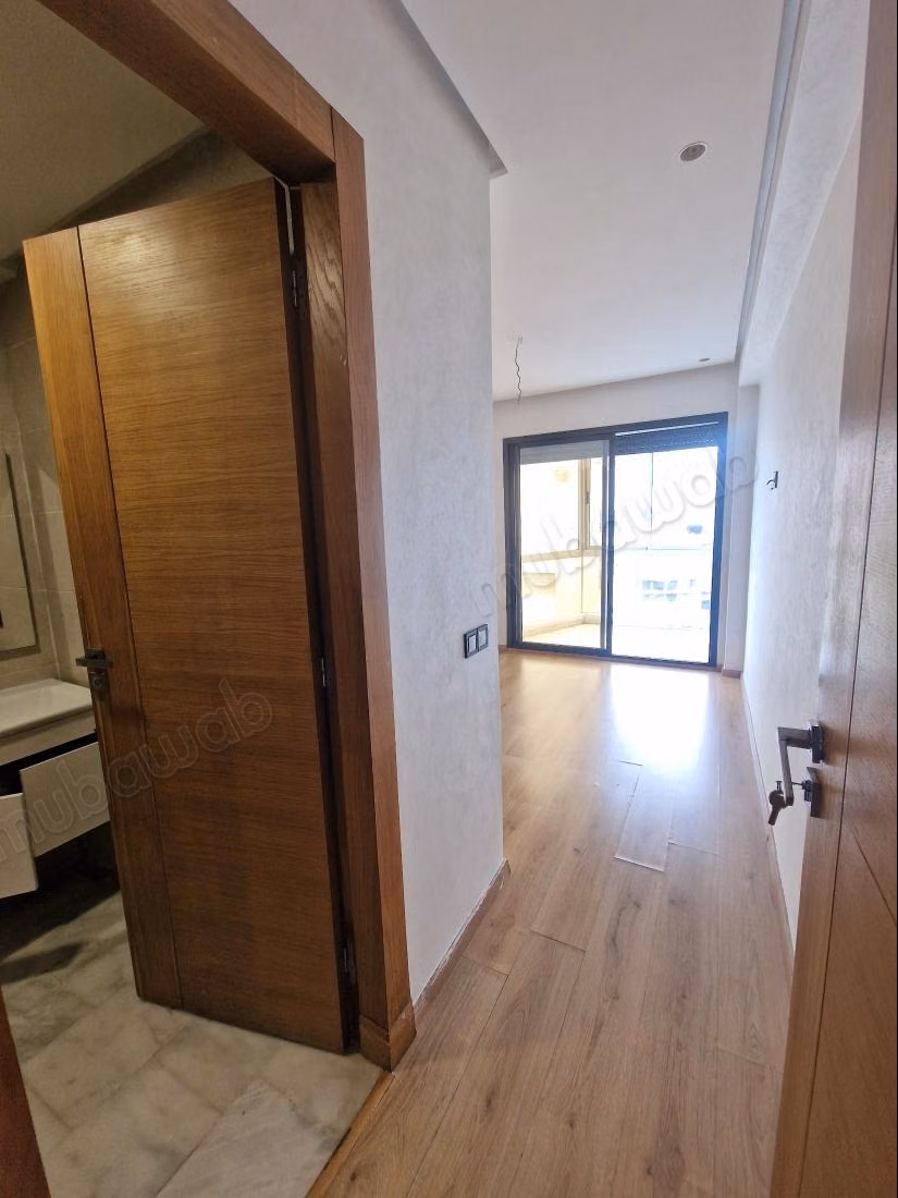 2chambres vide 5eme etage a 2 mars