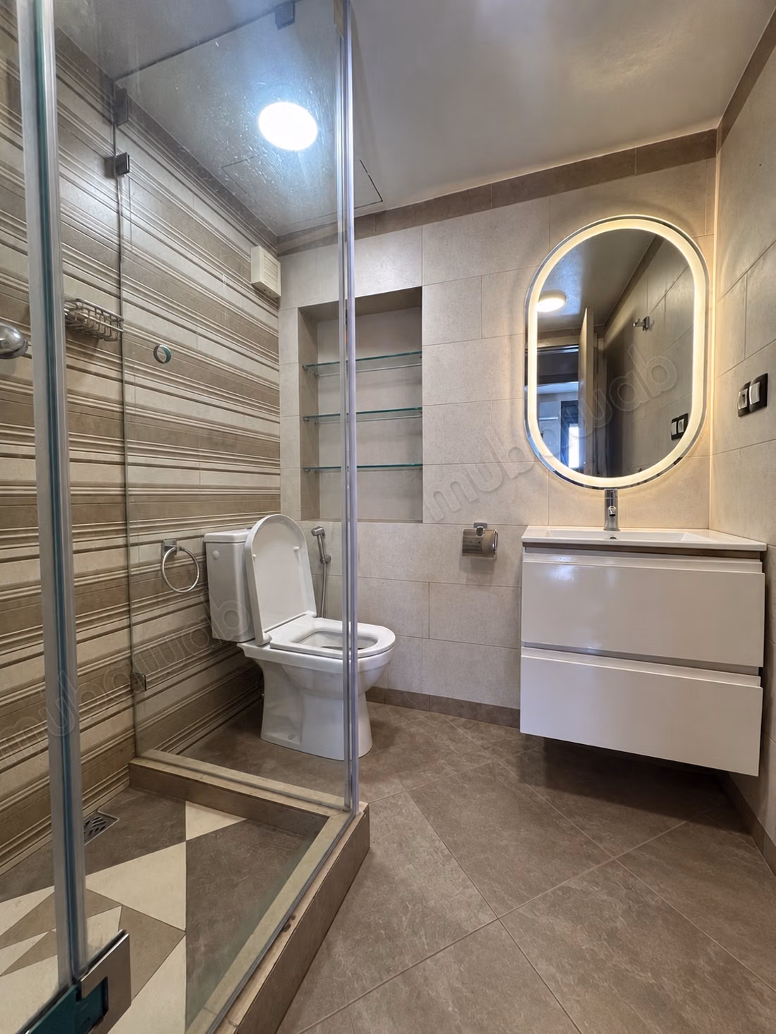 Appartement en vente à Bouskoura. 1 Pièce. Meublé
