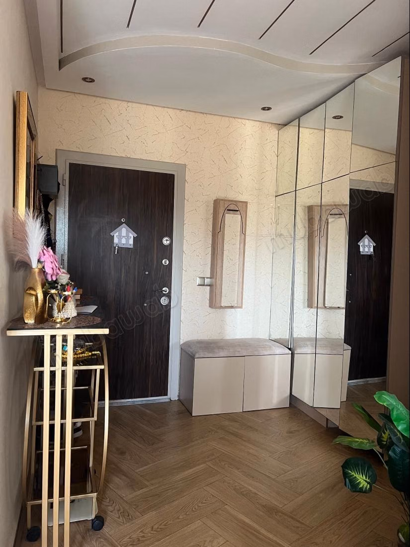 Appartement en vente à Bouskoura. 1 Pièce. Meublé