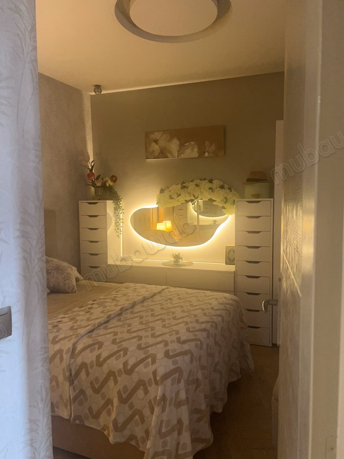Appartement en vente à Bouskoura. 1 Pièce. Meublé