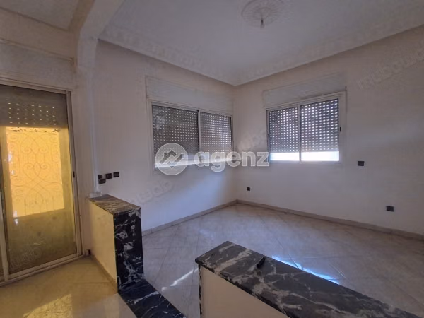Villa à vendre 300 m², 4 chambres 
Farah Essalam 
Casablanca