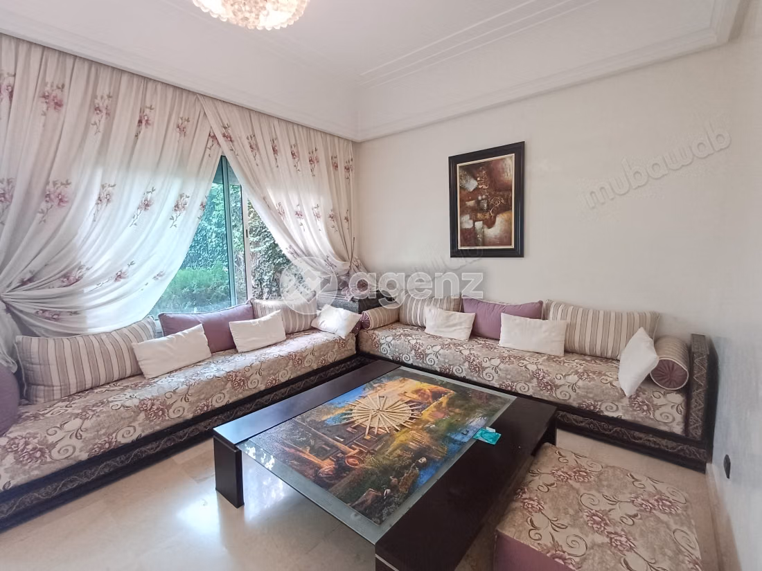 Villa in vendita 220 m², 4 camere Al Mostakbal Casablanca