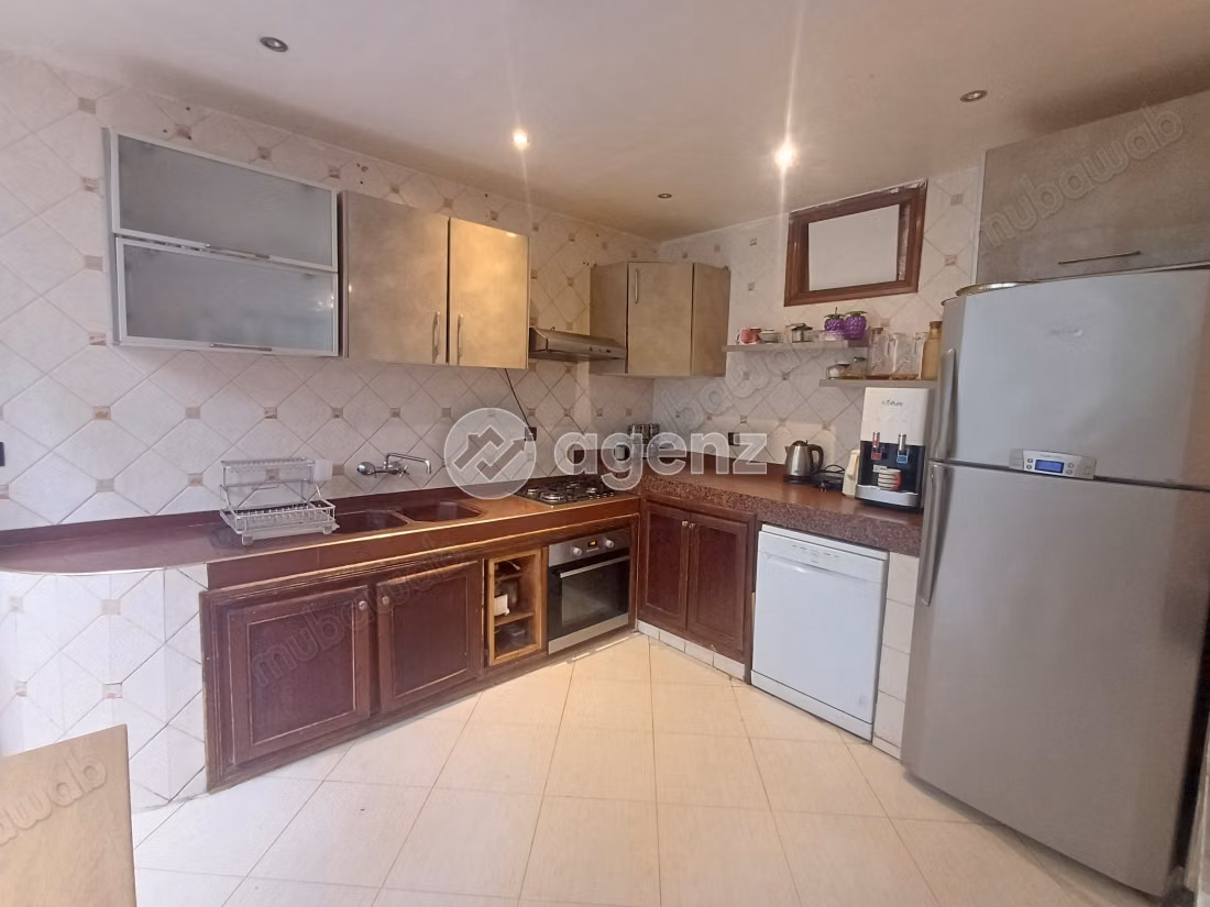 Villa in vendita 220 m², 4 camere Al Mostakbal Casablanca