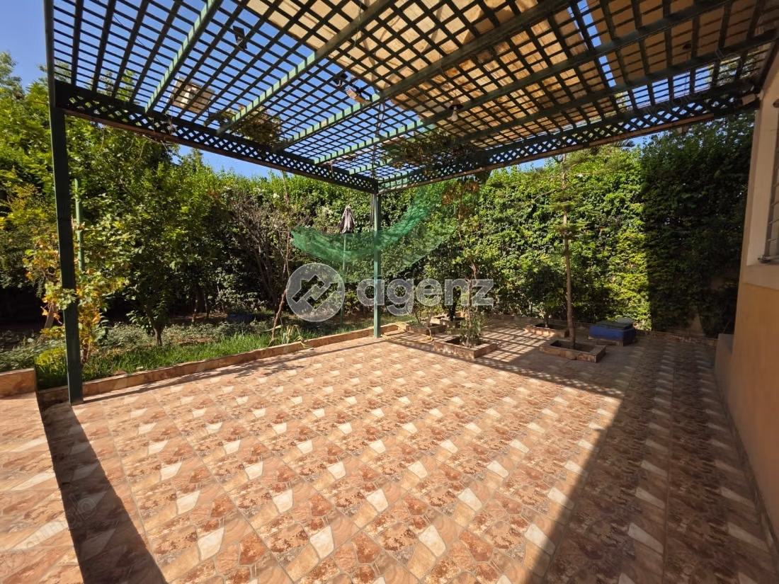 Villa en venta 598 m², 9 habitaciones Boumesmar Marrakech