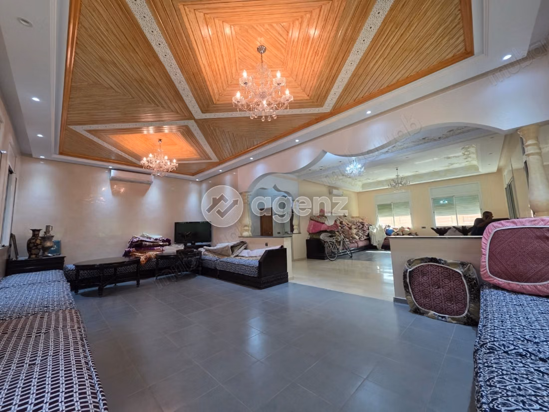 Villa en venta 598 m², 9 habitaciones Boumesmar Marrakech