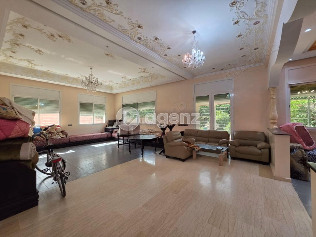 Villa en venta 598 m², 9 habitaciones Boumesmar Marrakech