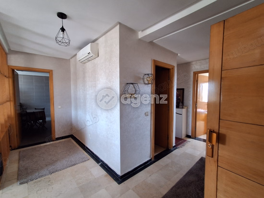 Appartement à vendre 124 m², 3 chambres 
hay chemaou 
Salé