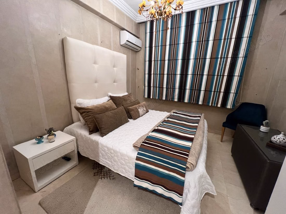 Appartement à louer à Racine. 
Surface de 90 m². 
Bien meublé