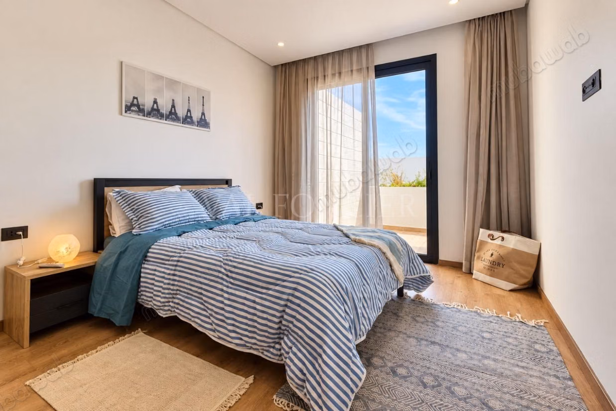 Alquiler de Estudio Moderno Amueblado Espacioso con Terraza Bouskoura