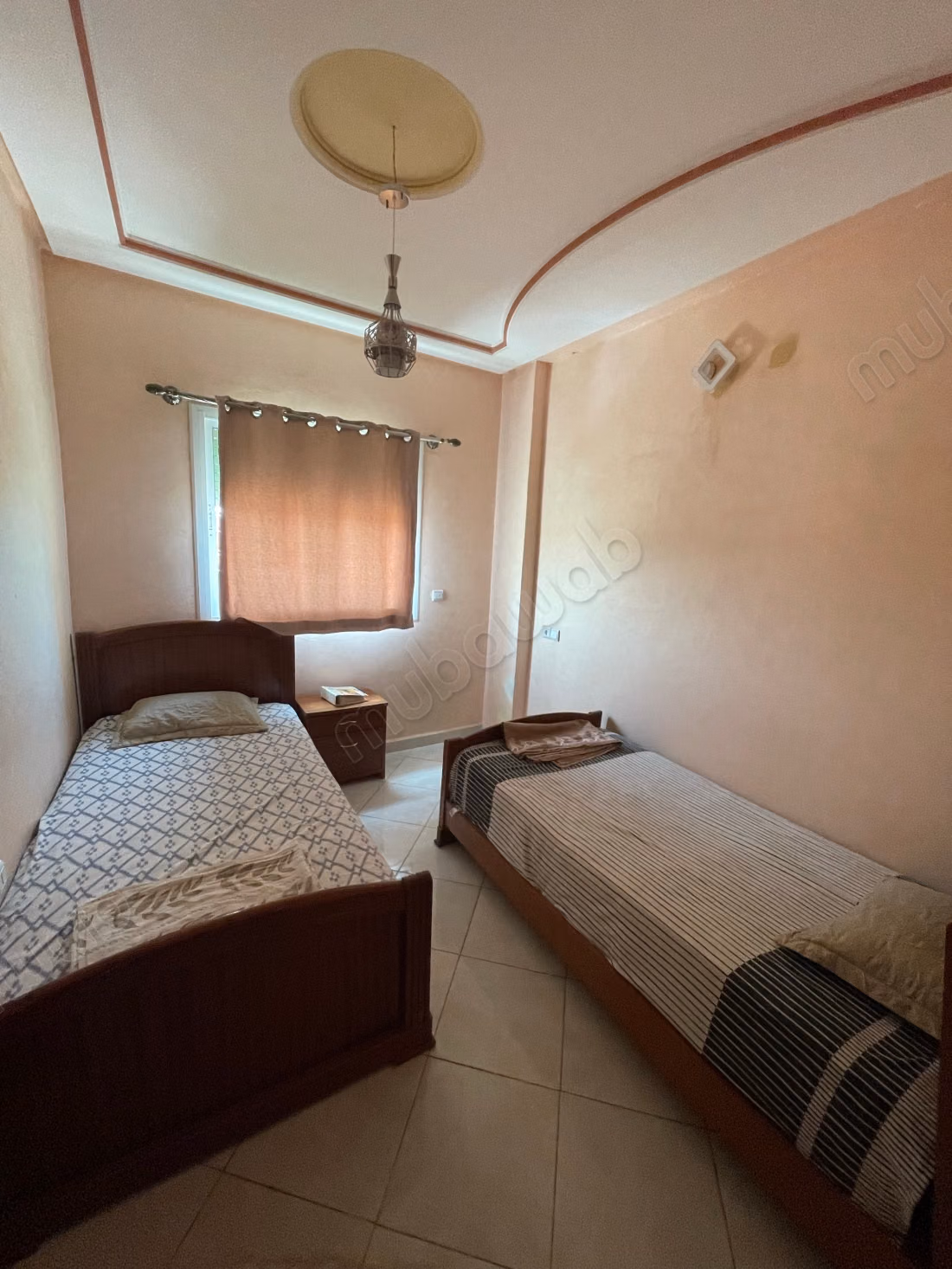 Appartements à louer à Marjane. 
Surface de 83 m². 
Salon traditionnel et porte blindée