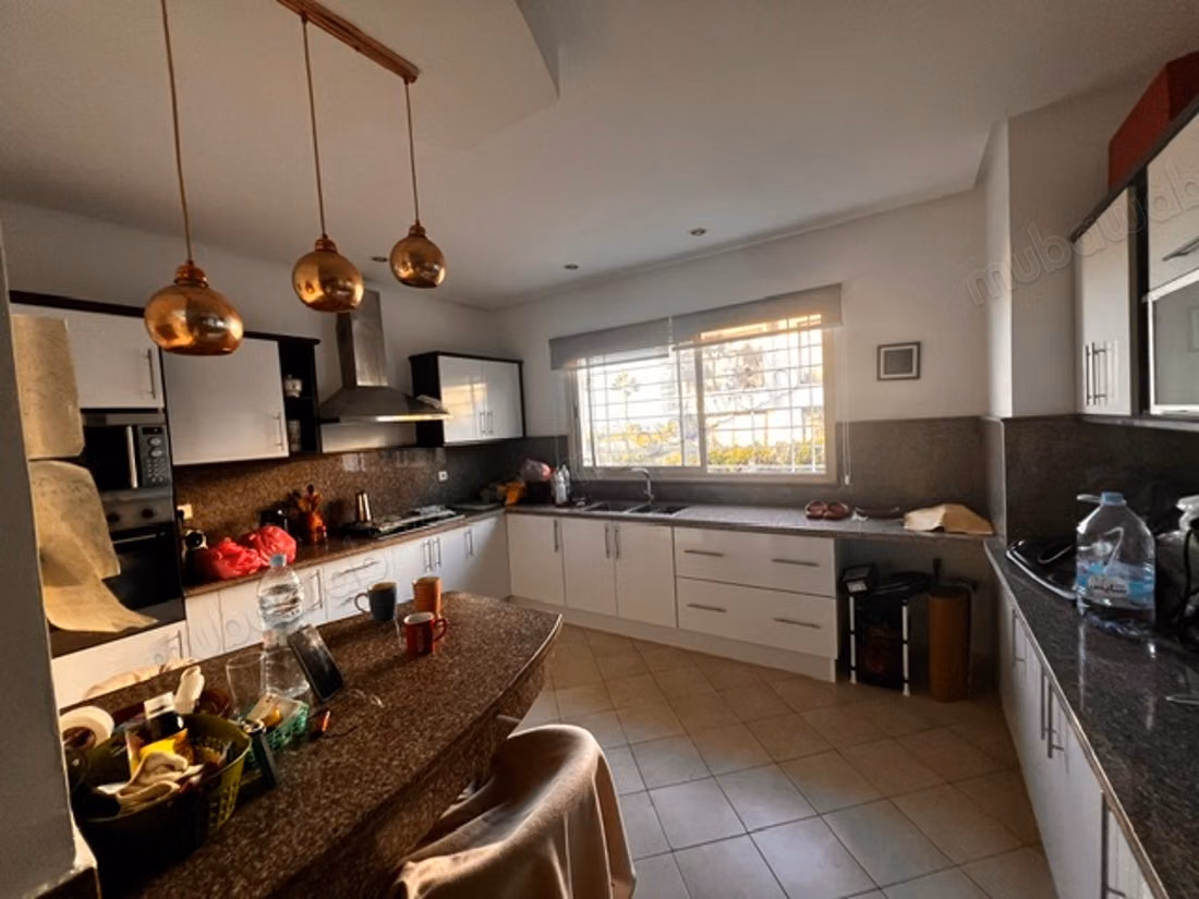 Villa te koop in een gesloten residentie Ain Diab