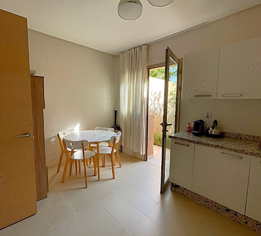 Bella villa arredata per famiglie a Prestigia