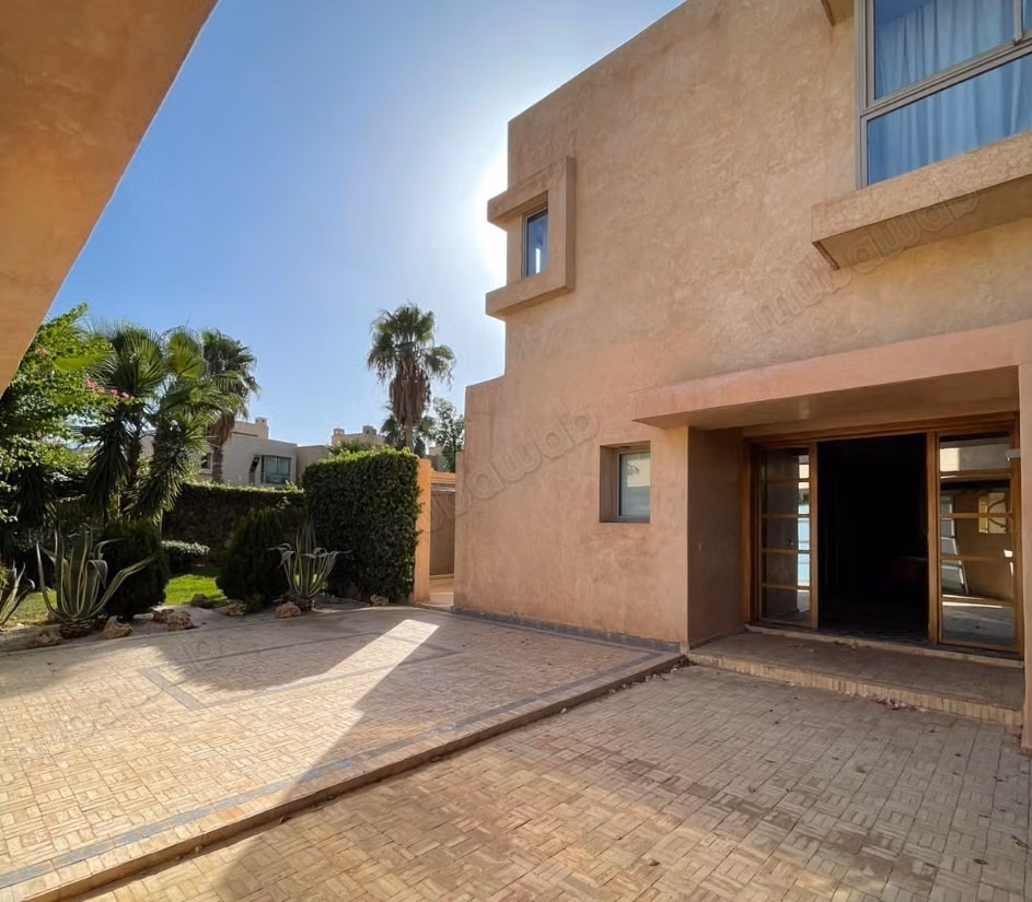 Bella villa arredata per famiglie a Prestigia