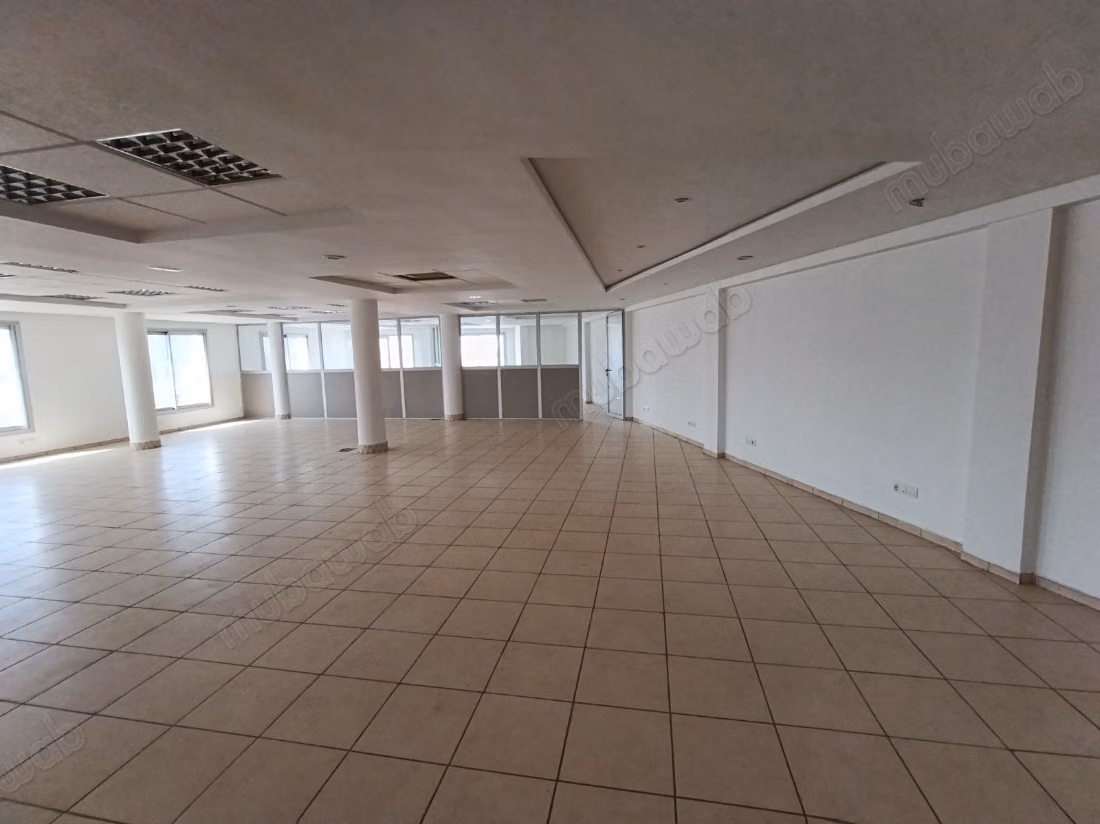 Oficinas en alquiler en Medina. Superficie 219 m²