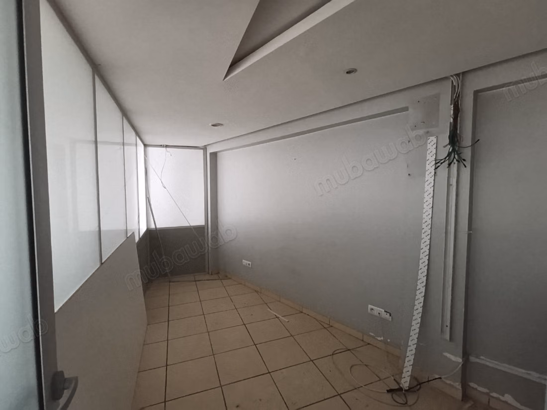 Oficinas en alquiler en Medina. Superficie 219 m²