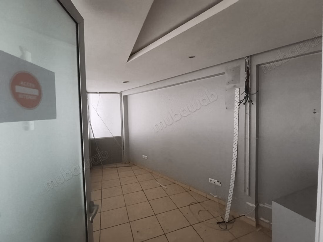 Oficinas en alquiler en Medina. Superficie 219 m²