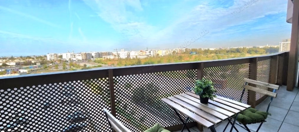 Appartement te huur in Jardins d'Anfa CFC met uitzicht op het park
