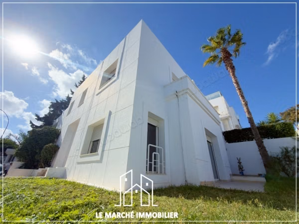 A louer villa en s4 au manar 1