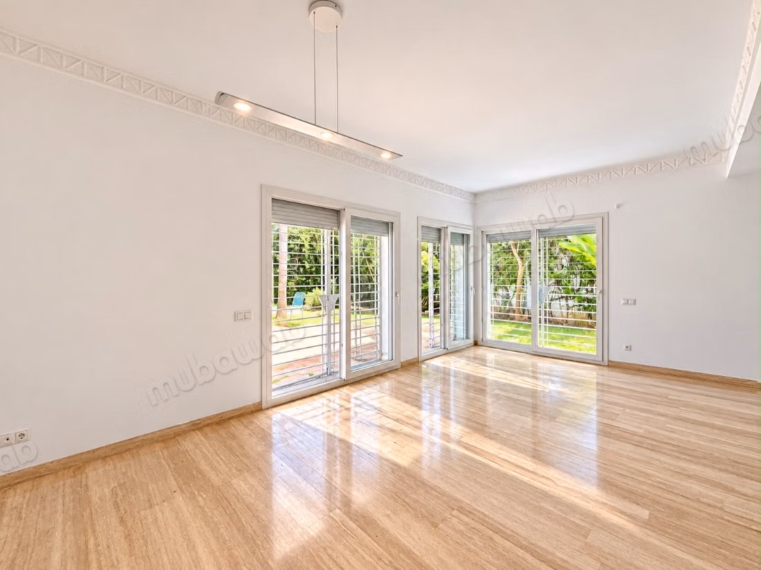 Villa profesional 300m oasis