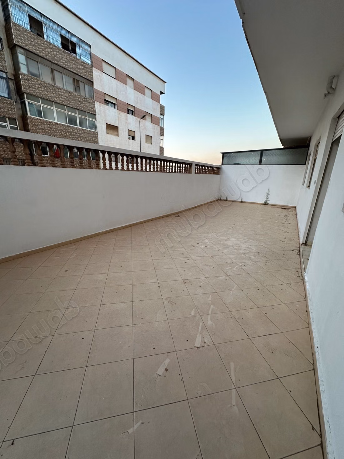Apartamento en alquiler 108 m AL BADR con terraza 42