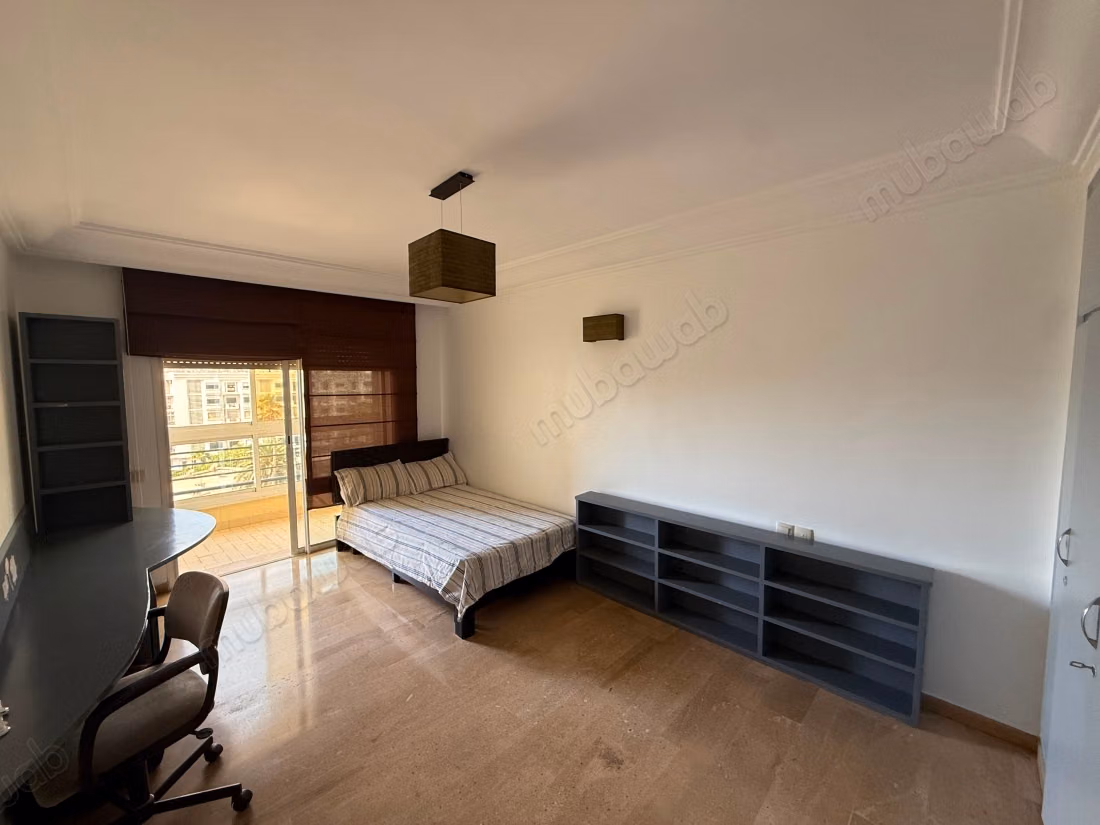 Dúplex espacioso en alquiler vacío o amueblado