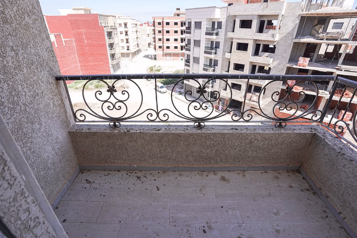 Apartment for sale in Martil, registered, with an area of 100 square meters, 3 bedrooms