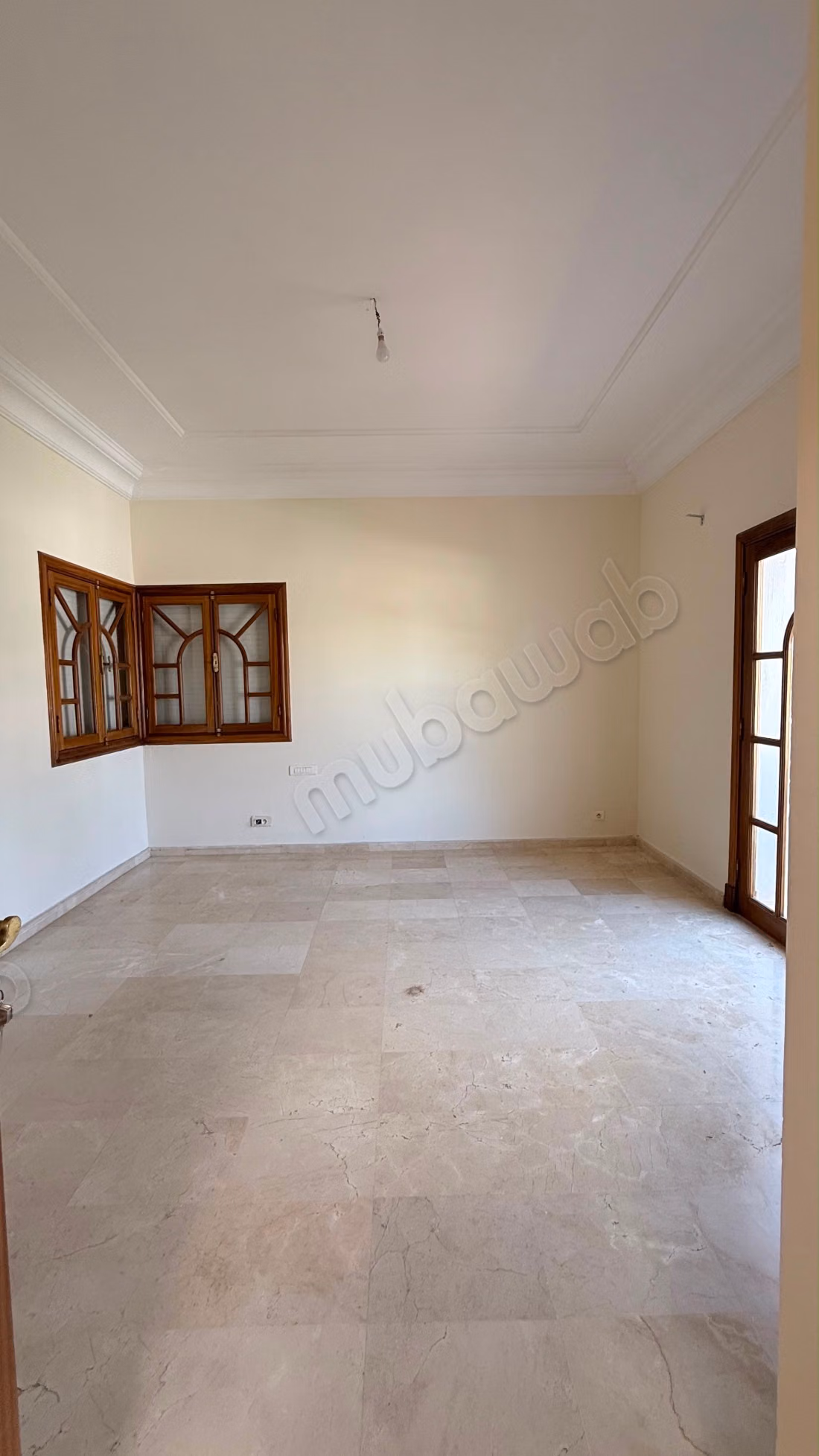 Luxury villa for rent in Souissi. 4 bedrooms. Pool and fireplace