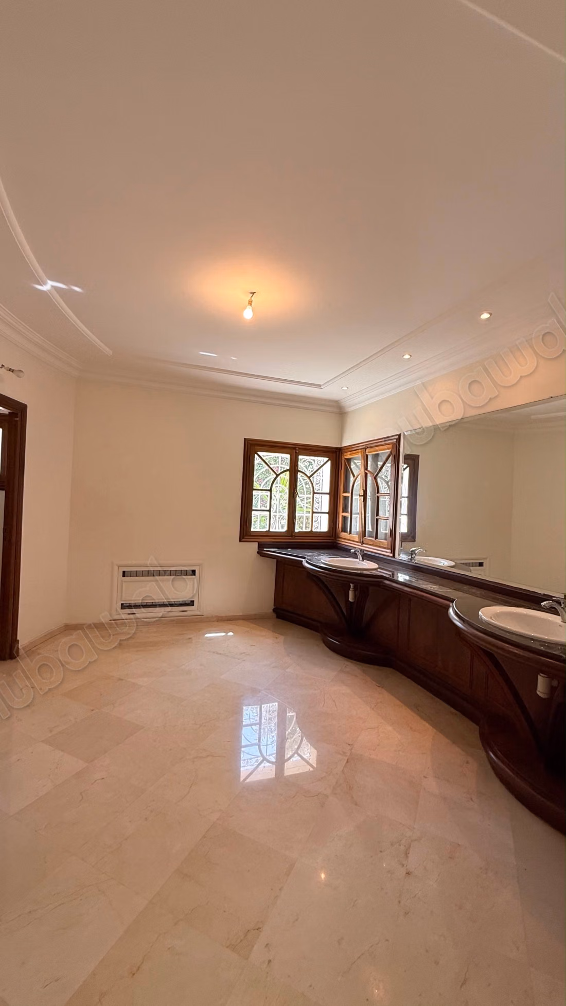 Luxury villa for rent in Souissi. 4 bedrooms. Pool and fireplace