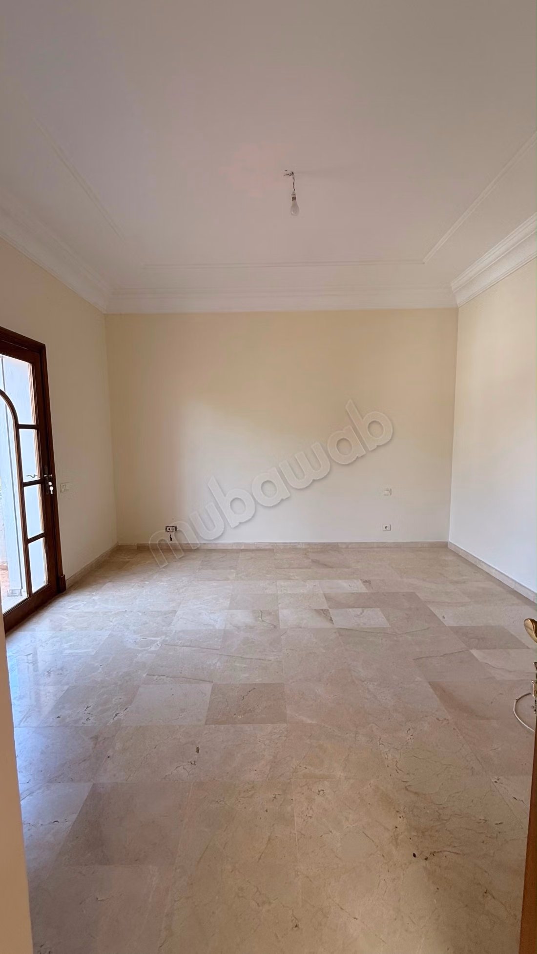 Luxury villa for rent in Souissi. 4 bedrooms. Pool and fireplace