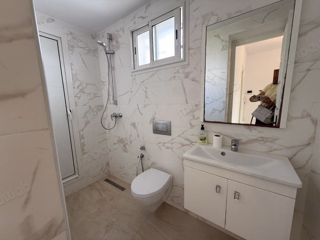 Affitto villa di lusso a La Marsa. 4 belle camere. Vetri doppi e riscaldamento centralizzato