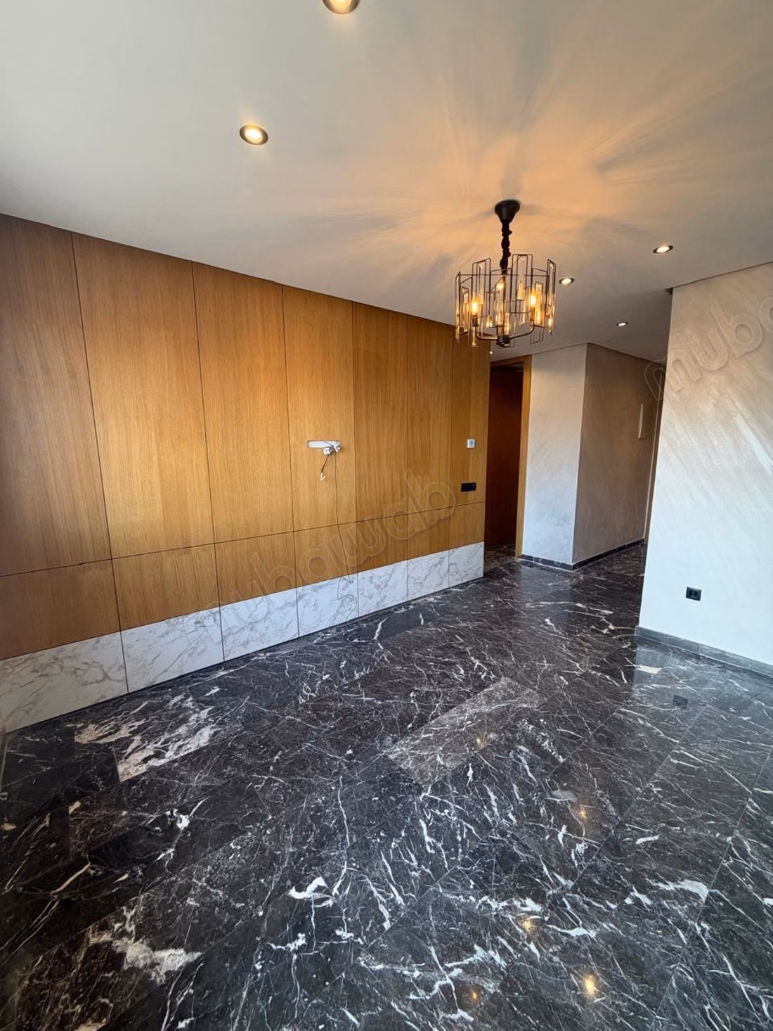 Joli appartement 2 chambres vide location