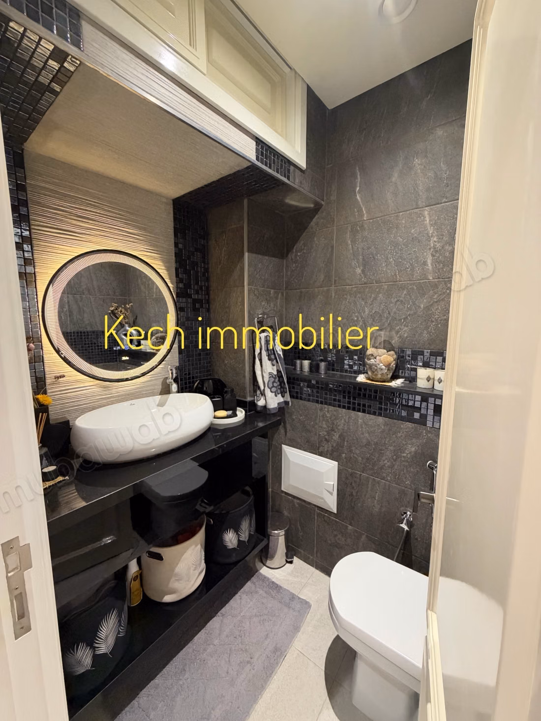 Sell apartment on Route de Safi. Total area 117 m². Parking and elevator